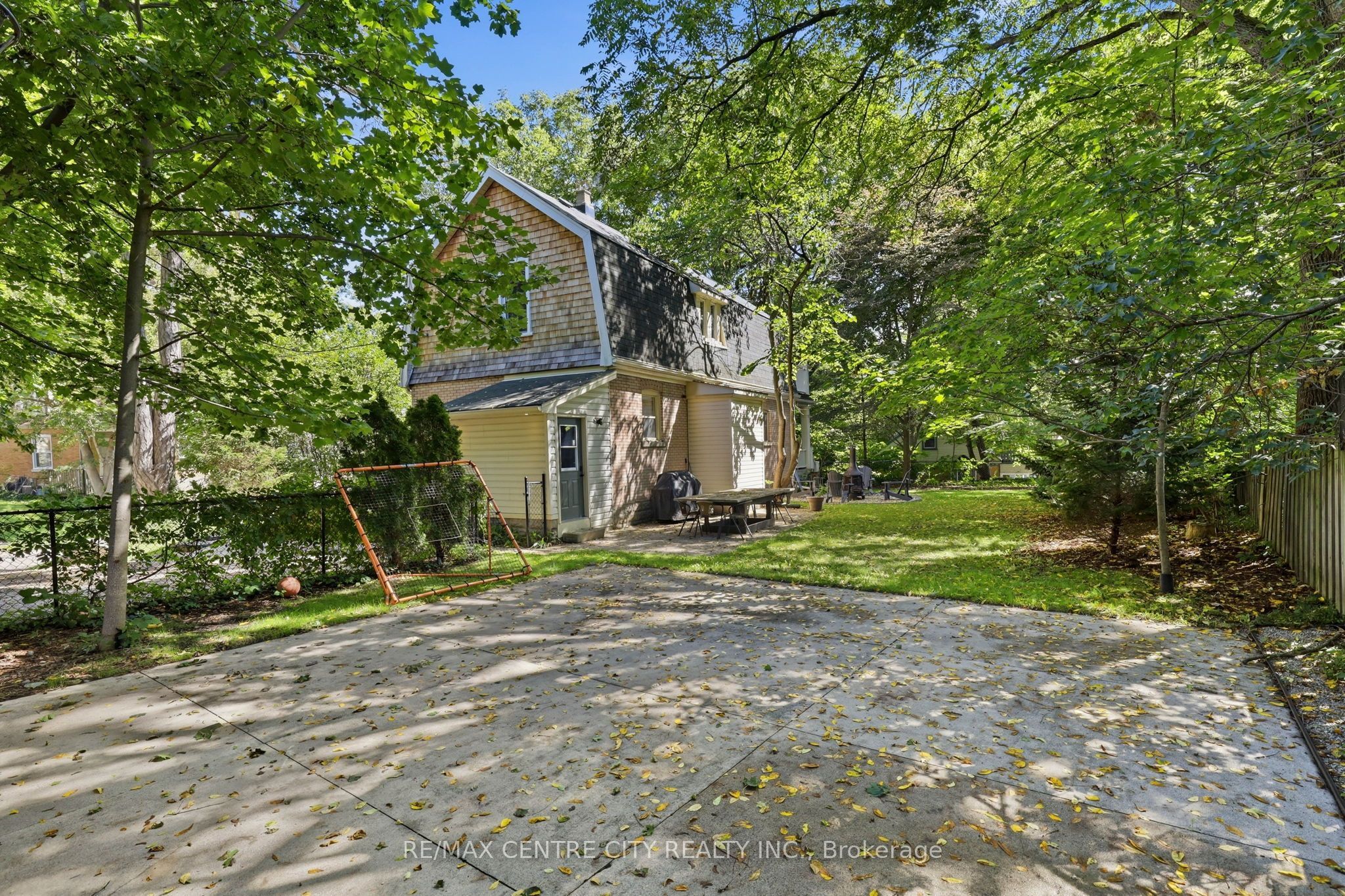 102 Walnut Street Property Photo 39