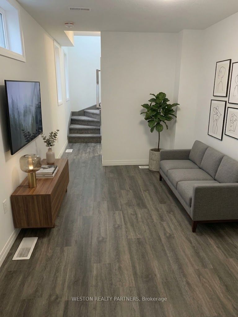 30 Times Square Boulevard 141 Property Photo 3