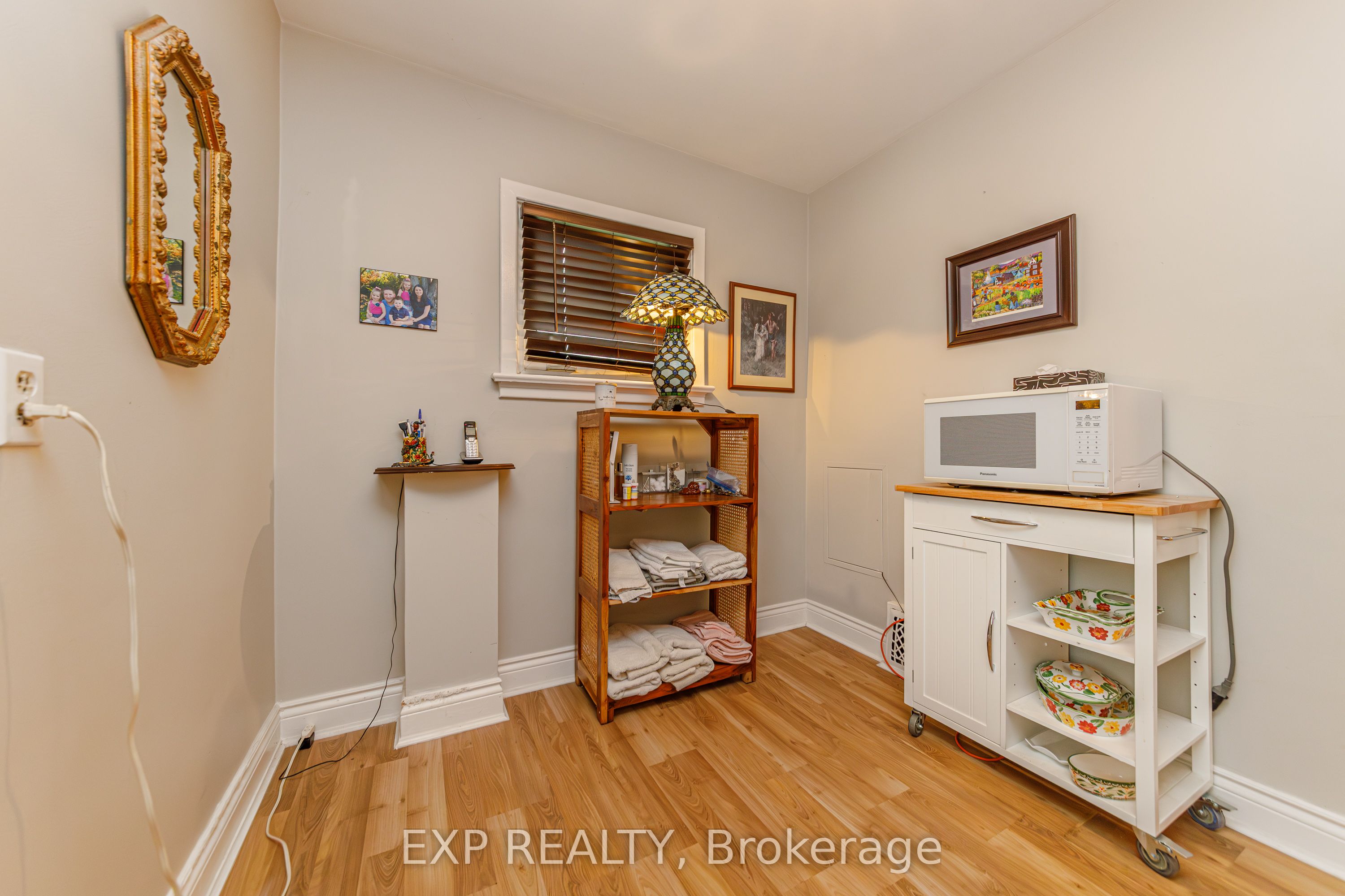 1357 Thames Street Property Photo 13