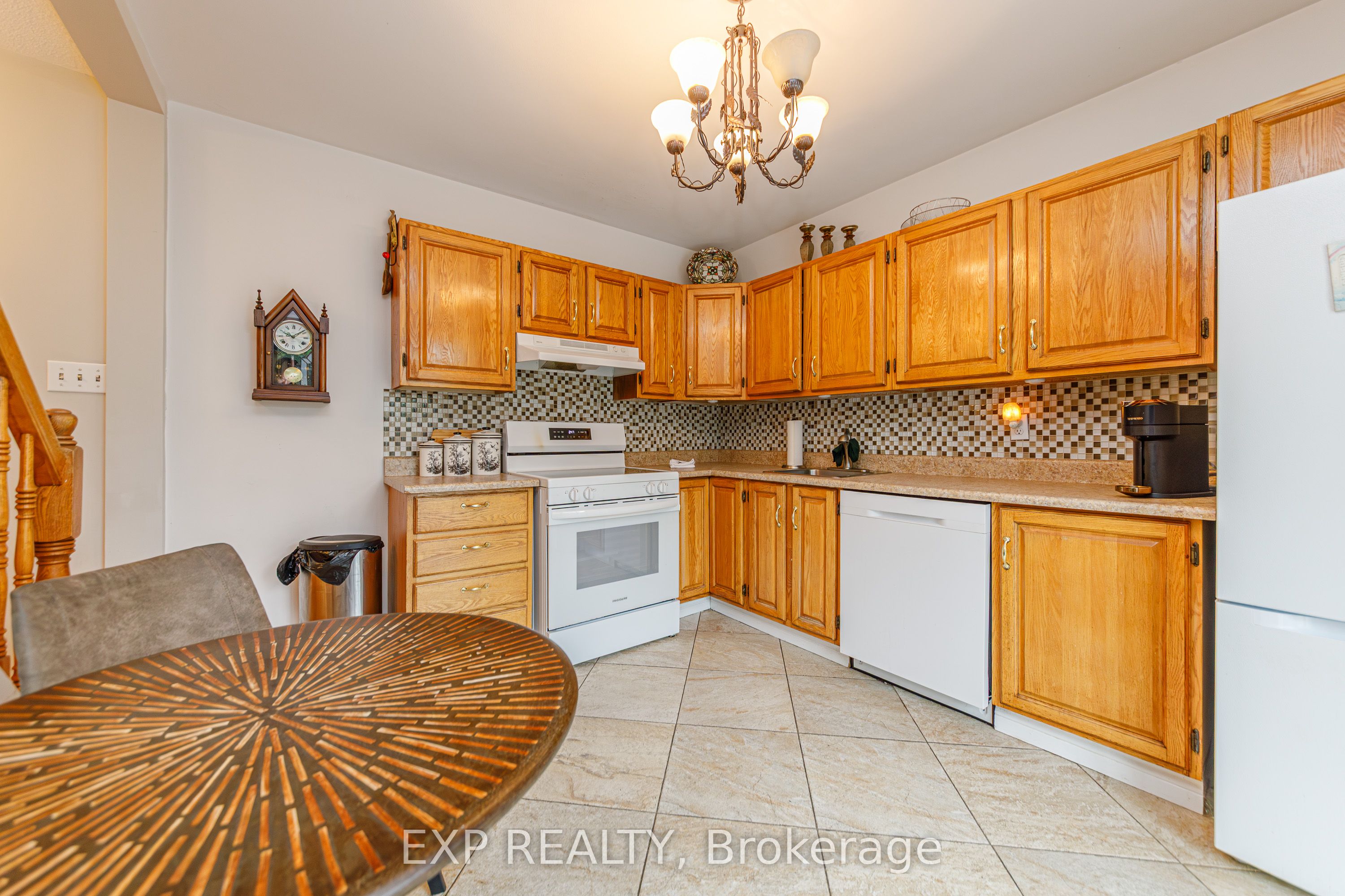 1357 Thames Street Property Photo 15
