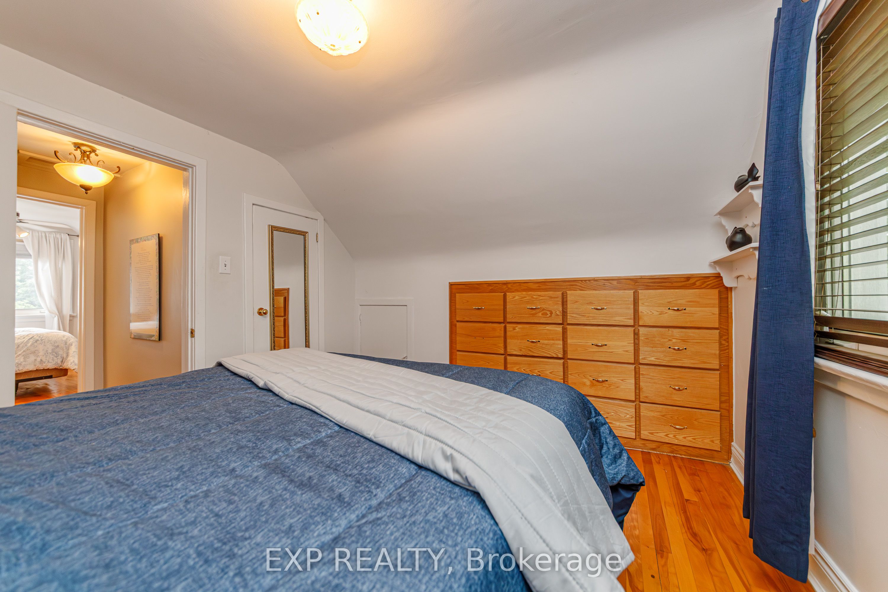 1357 Thames Street Property Photo 21