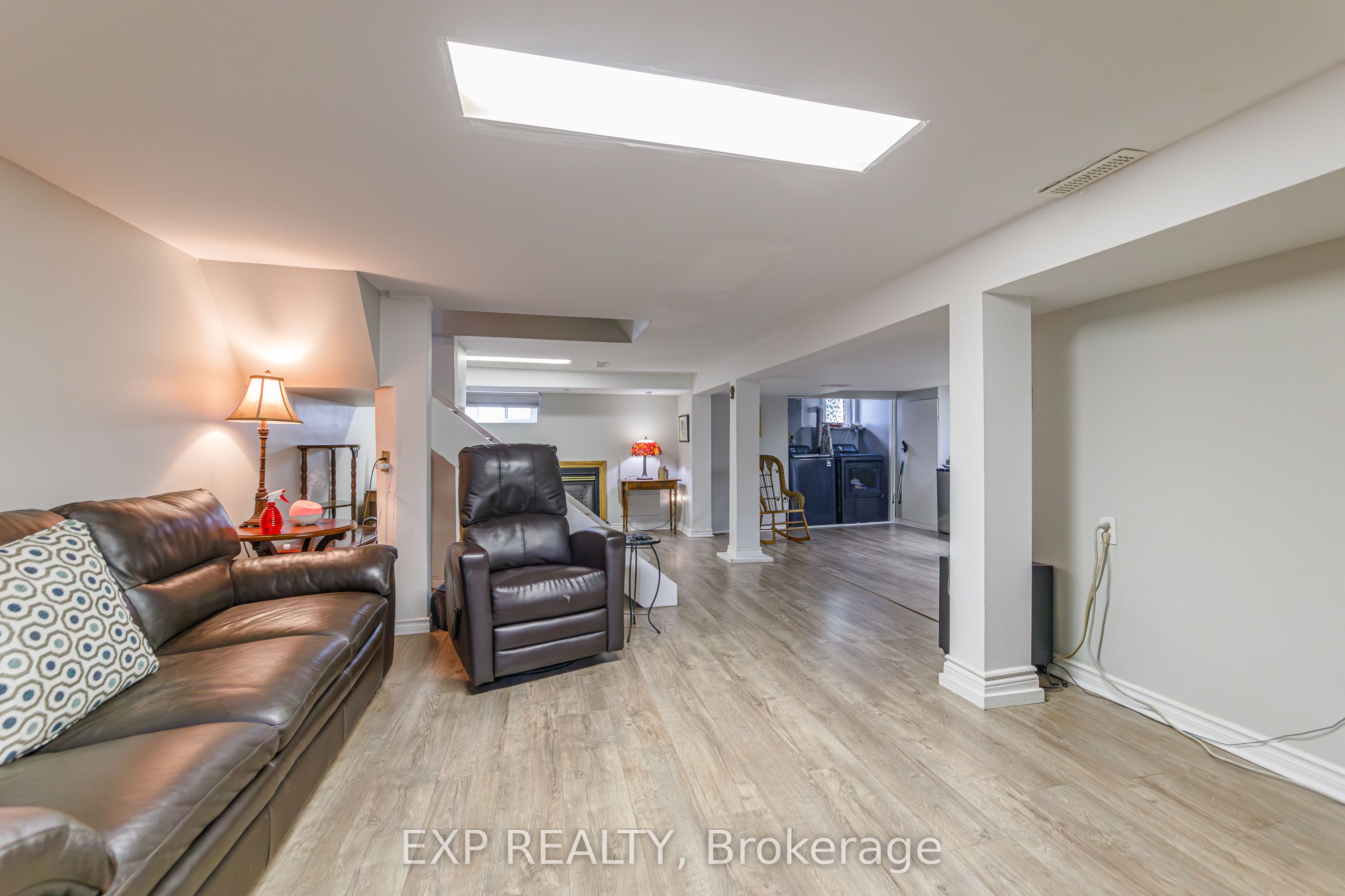 1357 Thames Street Property Photo 23