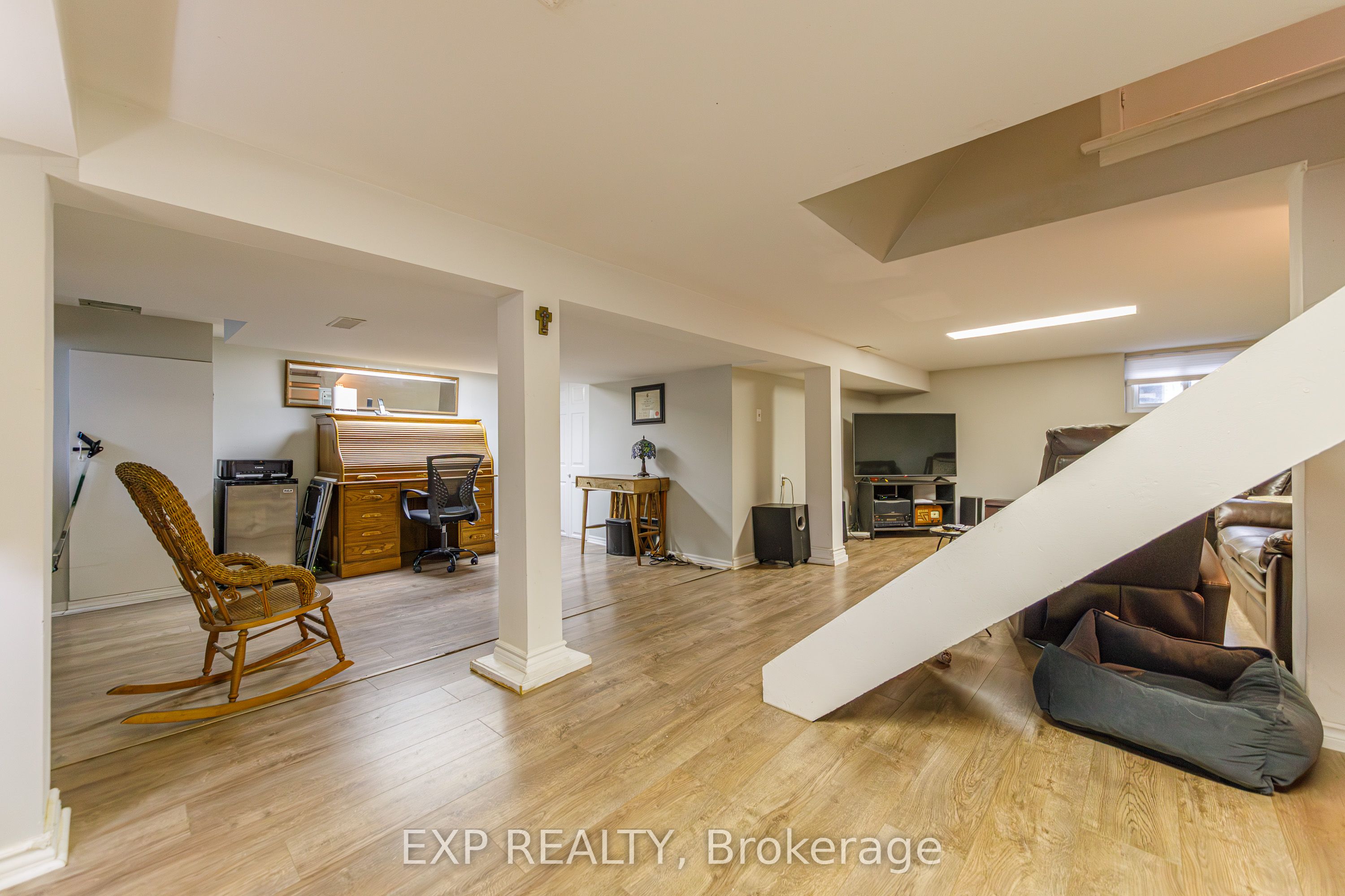 1357 Thames Street Property Photo 26