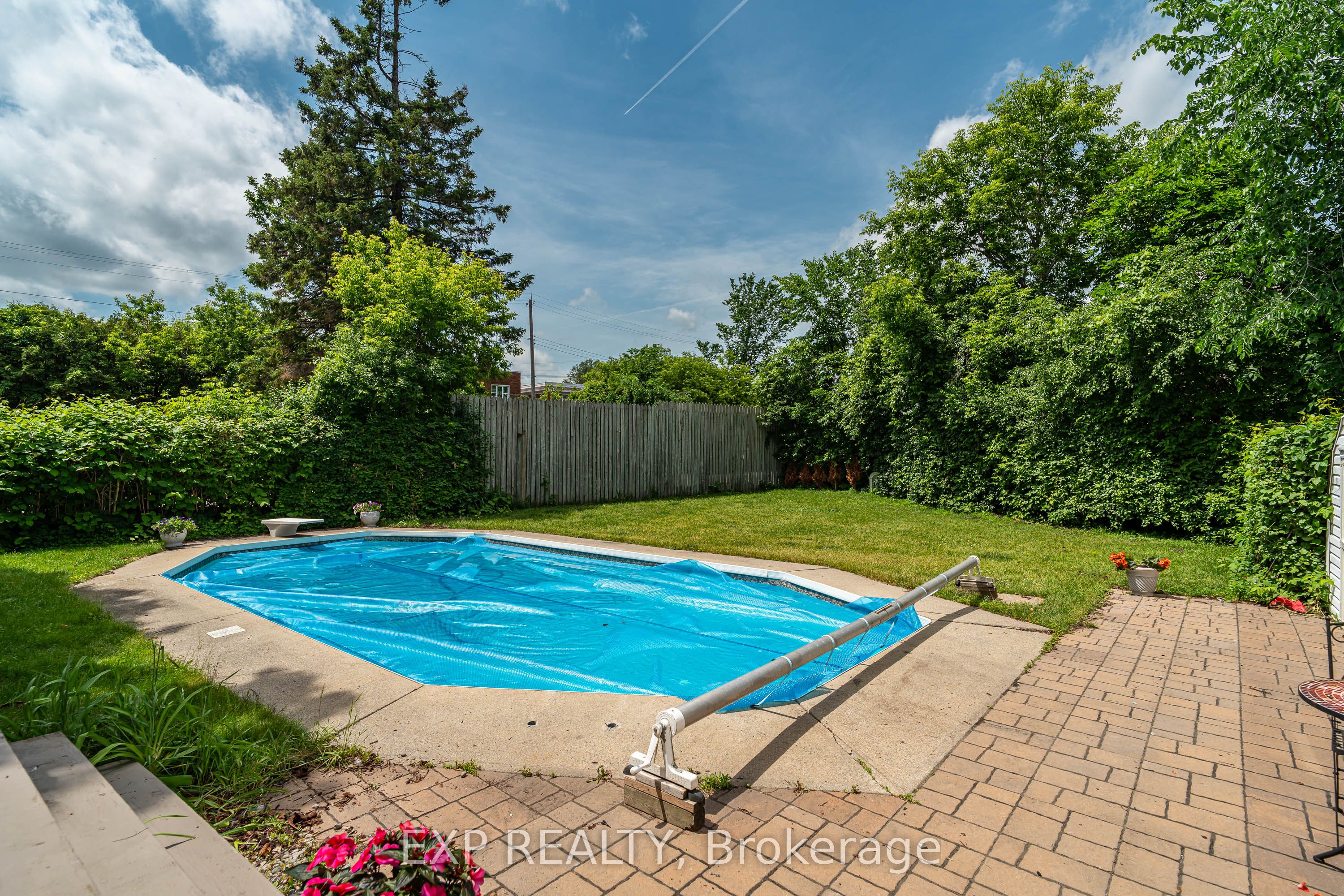 1357 Thames Street Property Photo 30