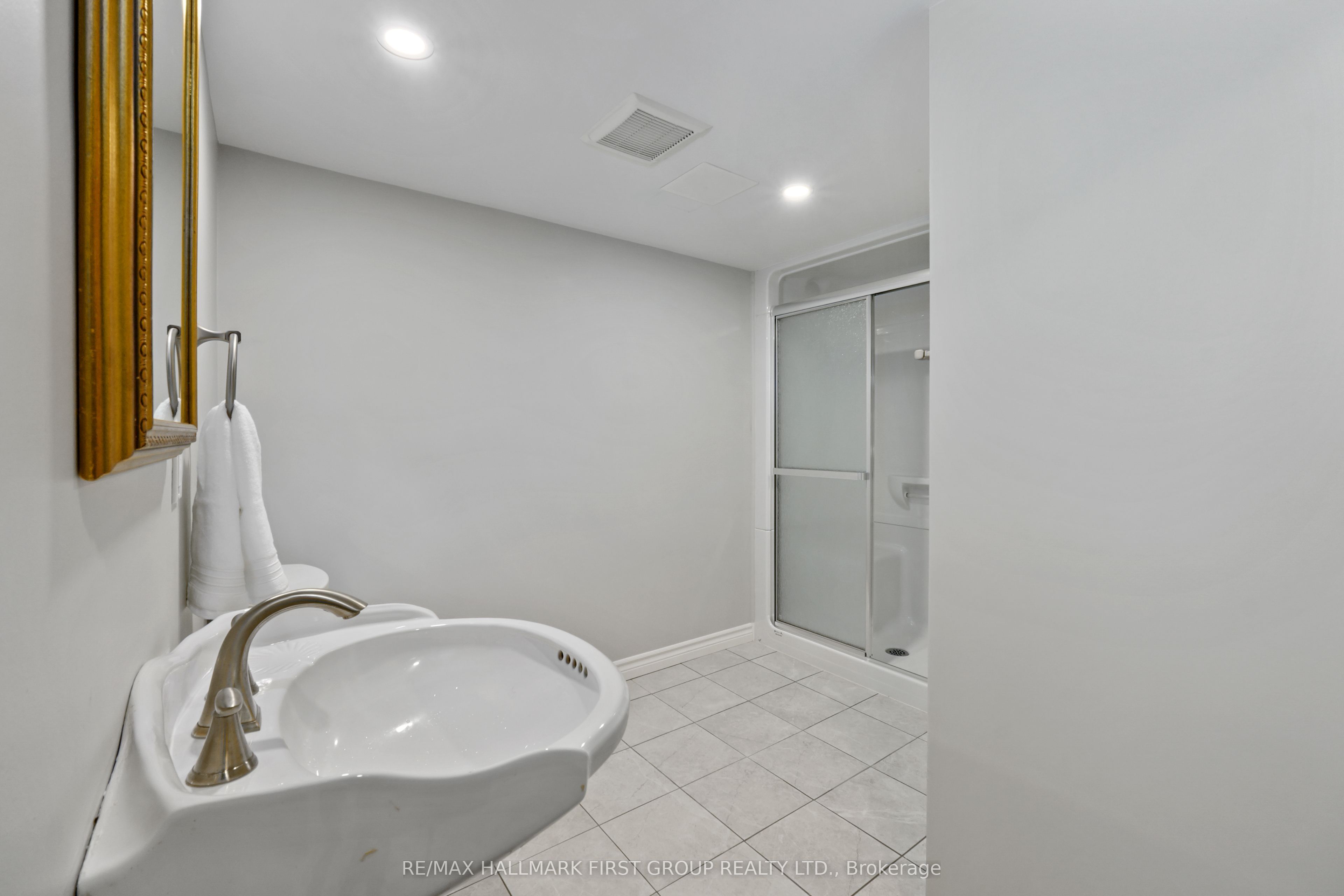 3 Hamilton Court Property Photo 36