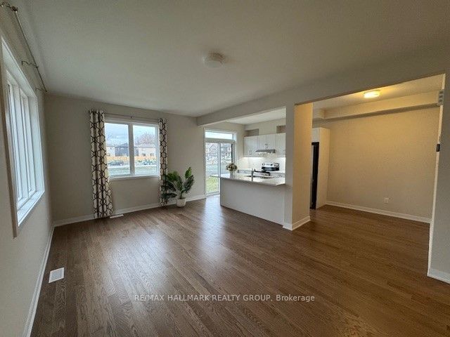 521 Galanthus Walk Property Photo 6