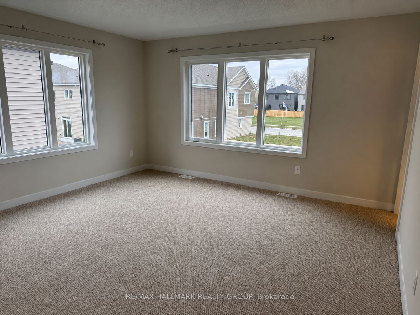 521 Galanthus Walk Property Photo 16