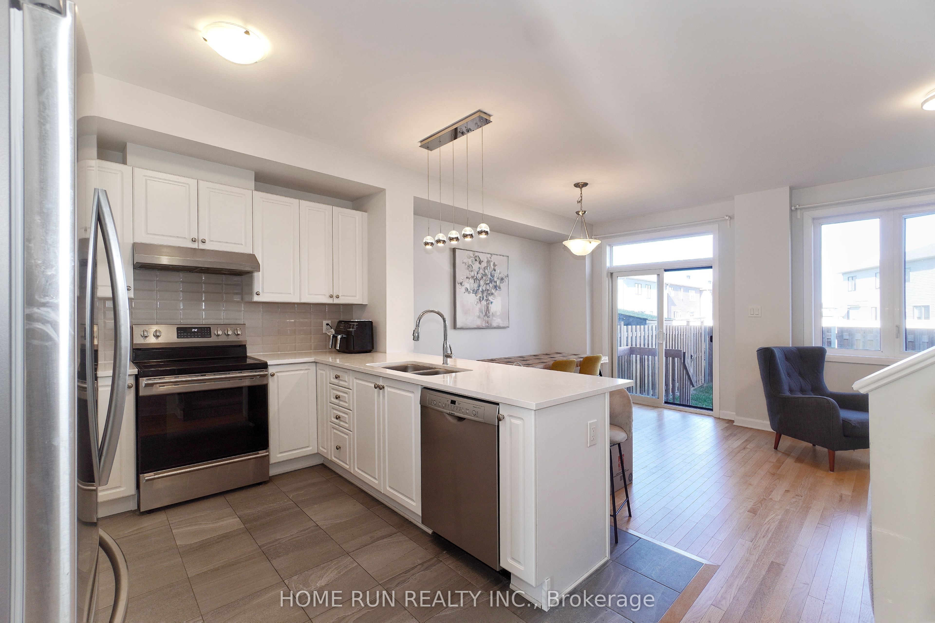 211 Clonrush Way Property Photo 4