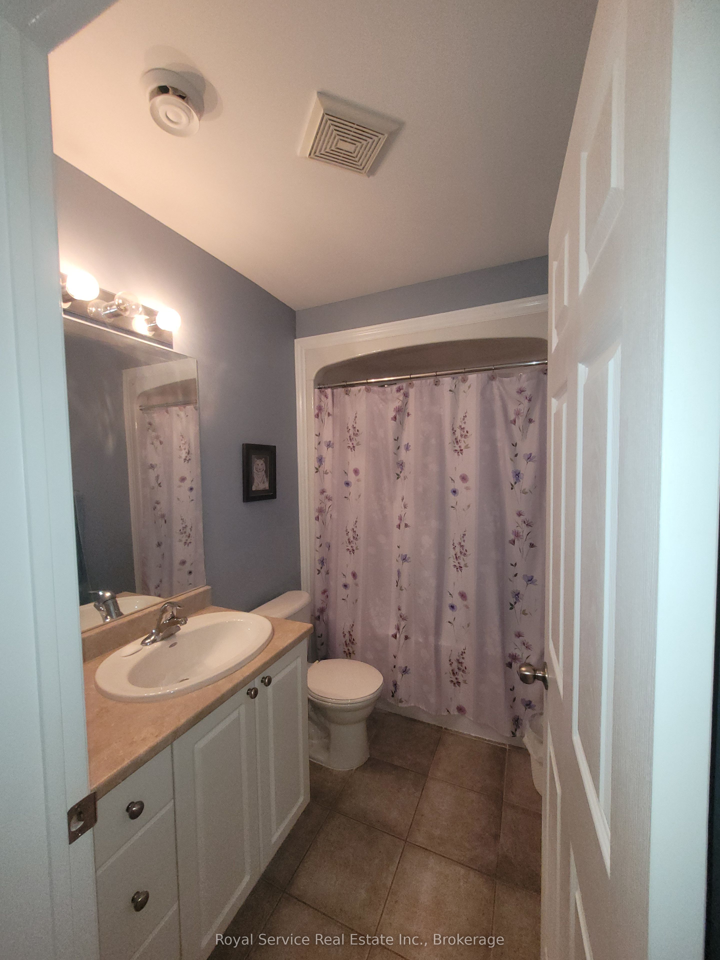 325 Densmore Road 102 Property Photo 12