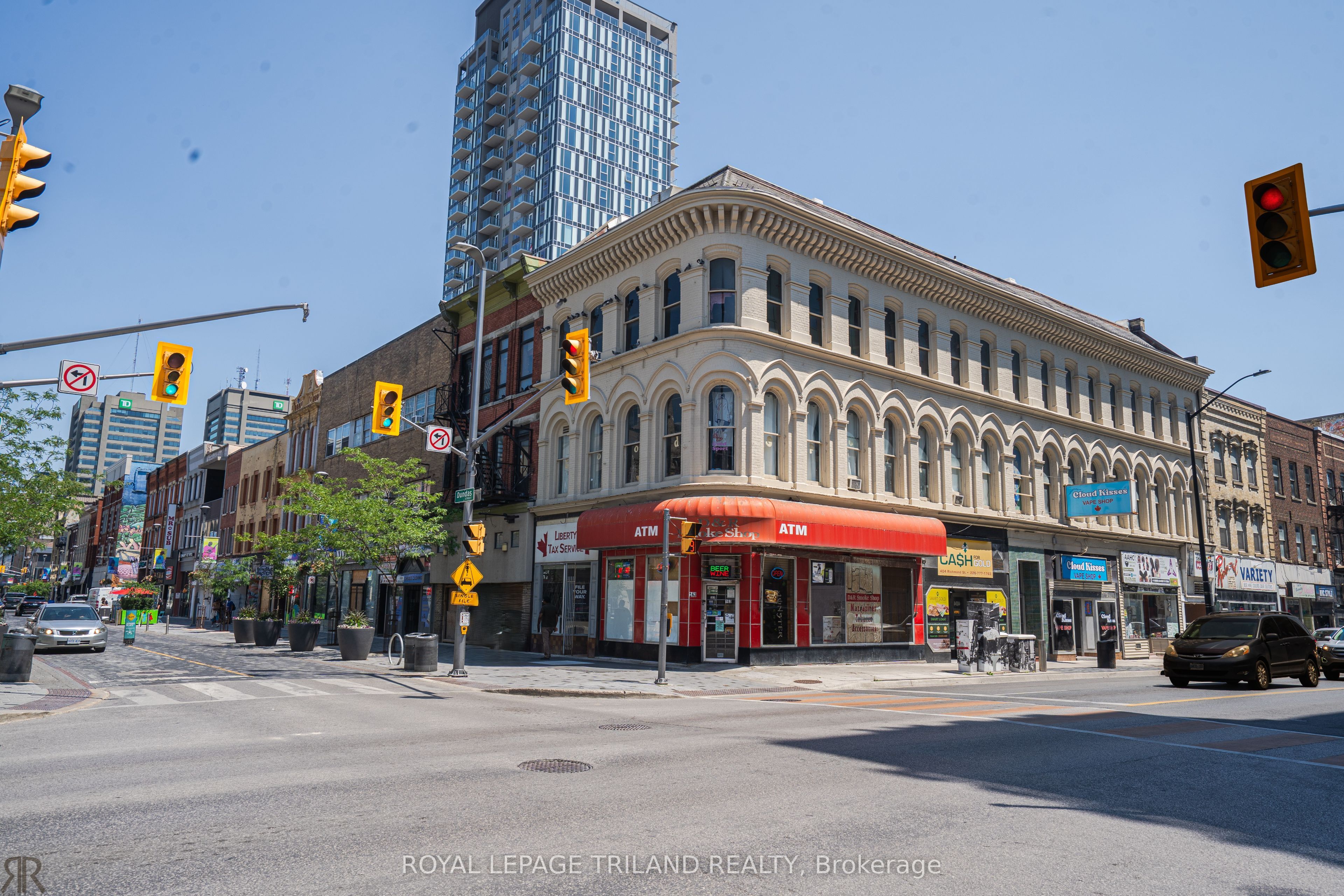163 Dundas Street E Property Photo 1