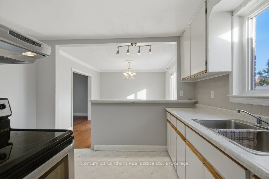 1 Clarke Boulevard Property Photo 16