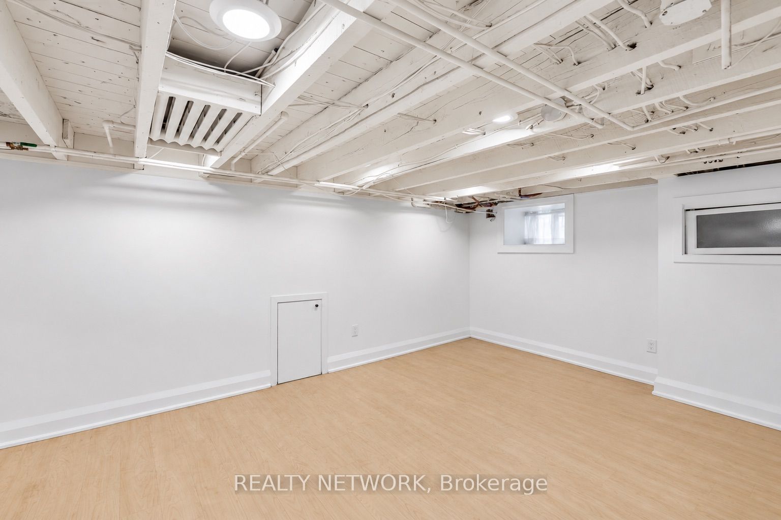 17 Gerrard Street Property Photo 27