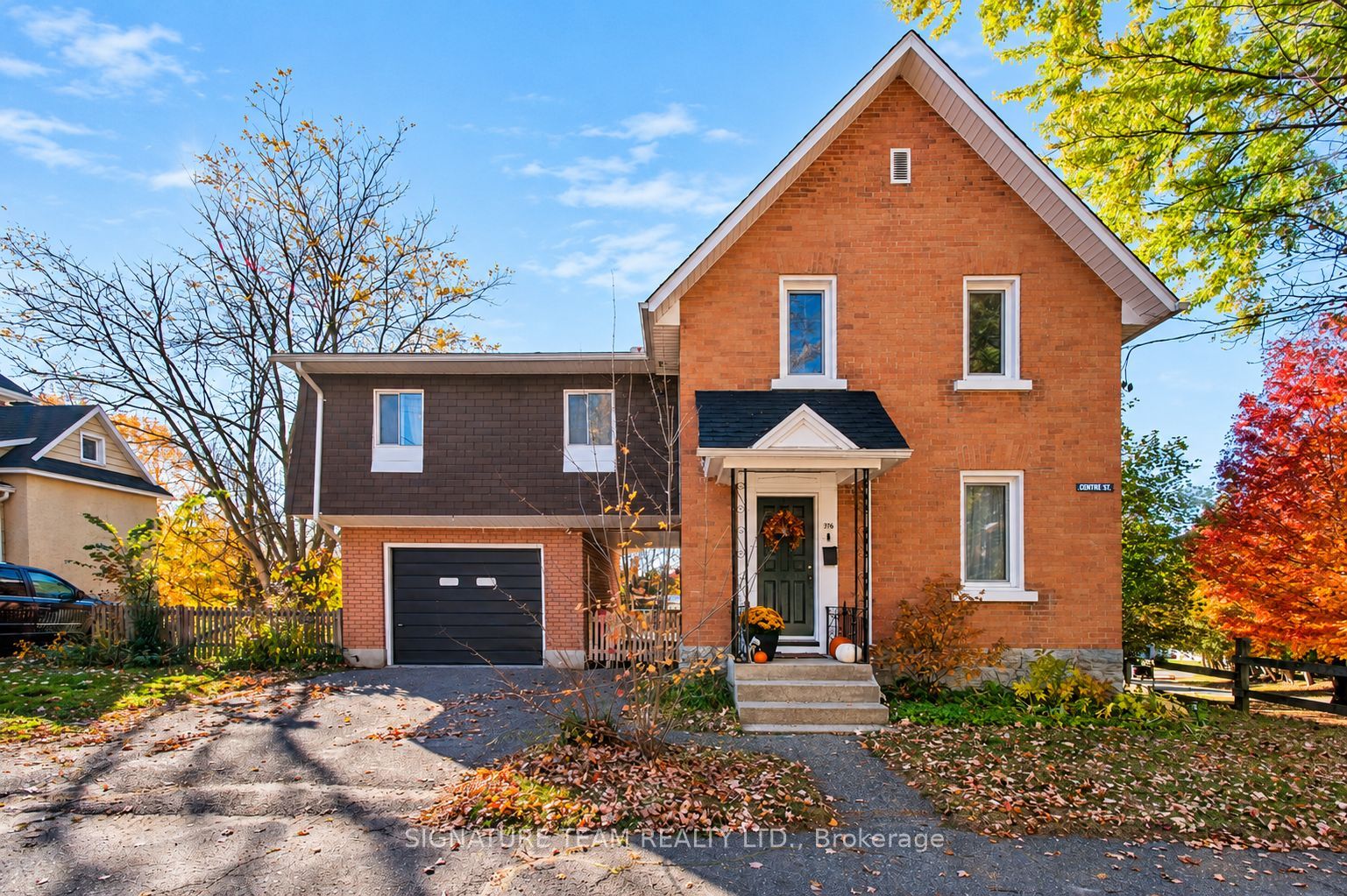376 Centre Street Property Photo 1