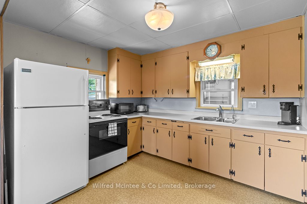 242287 16 Concession Property Photo 12