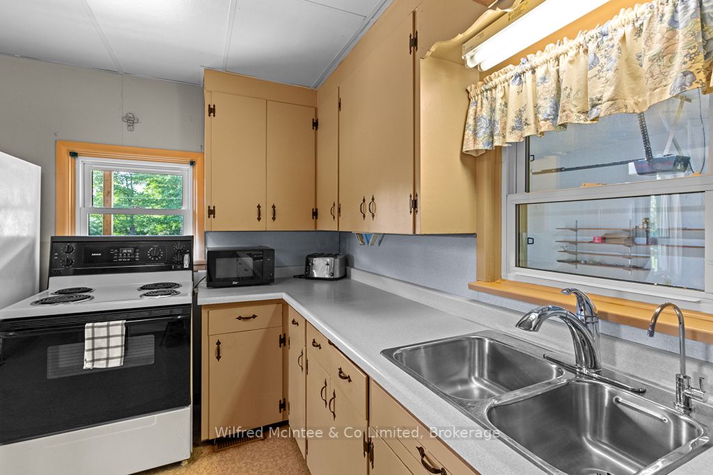 242287 16 Concession Property Photo 13