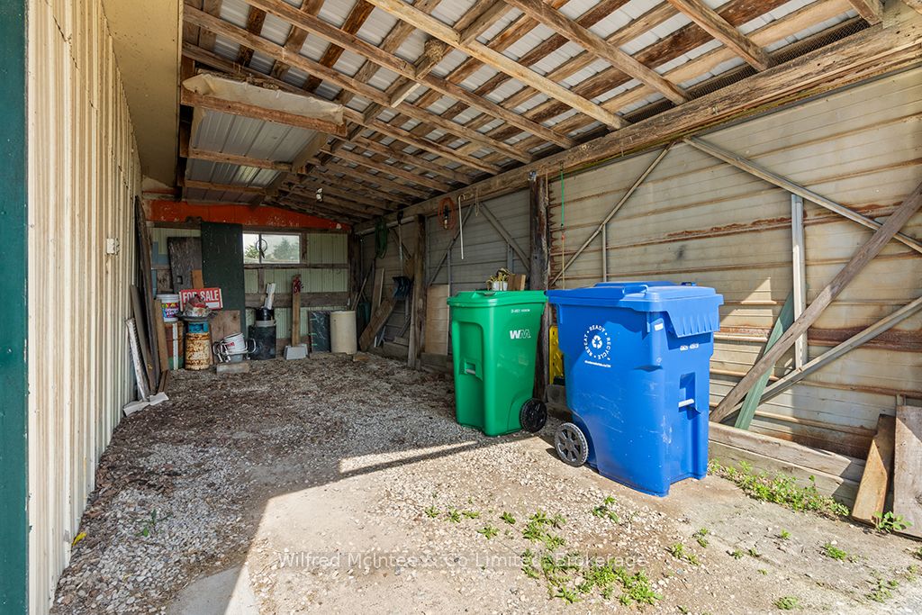 242287 16 Concession Property Photo 33