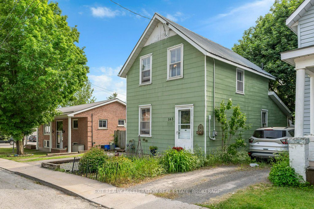 163 Green Street Property Photo 2