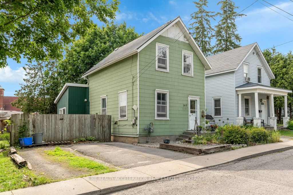 163 Green Street Property Photo 3