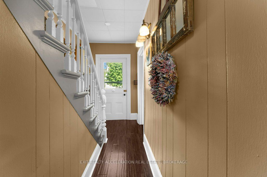 163 Green Street Property Photo 4