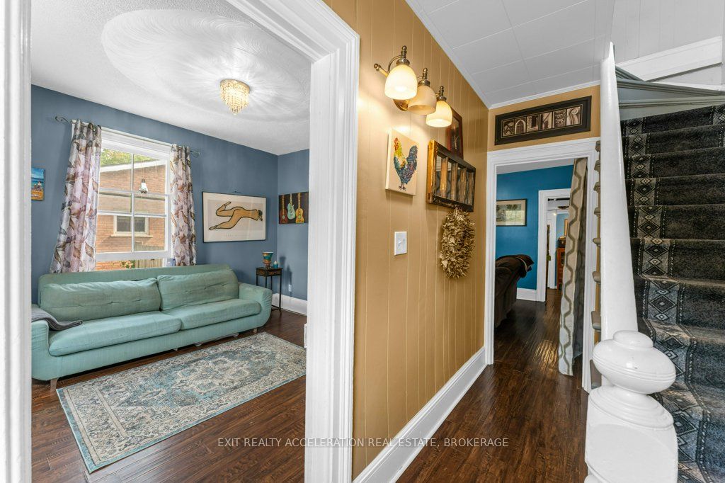 163 Green Street Property Photo 6