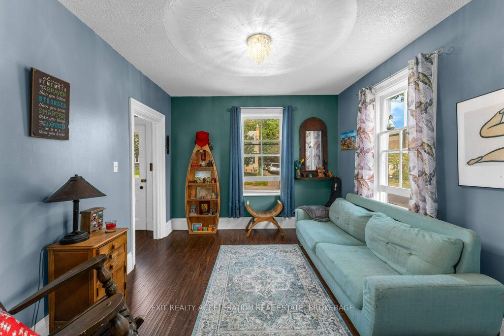 163 Green Street Property Photo 7