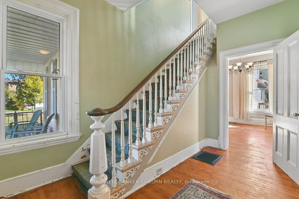 49 Lakeshore Drive Property Photo 5