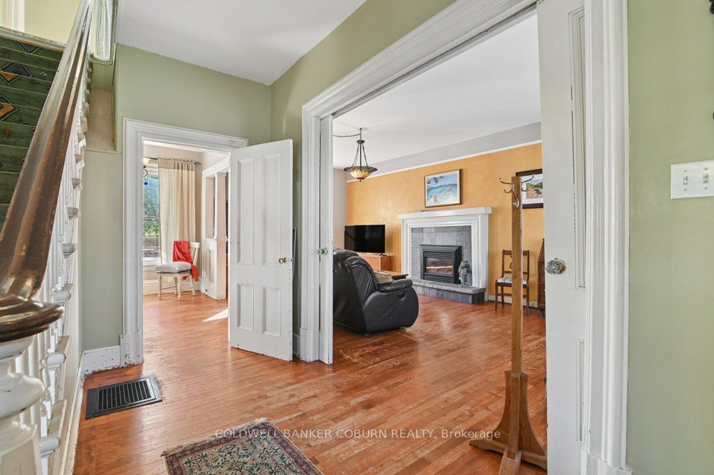 49 Lakeshore Drive Property Photo 6
