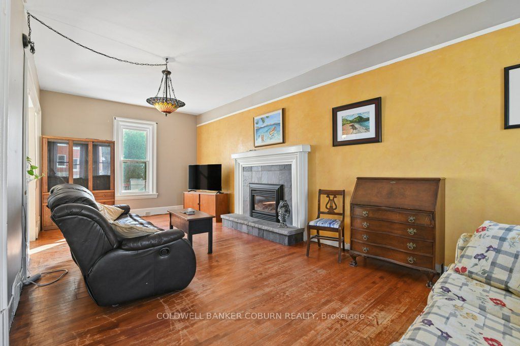 49 Lakeshore Drive Property Photo 7