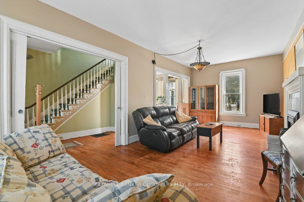49 Lakeshore Drive Property Photo 8