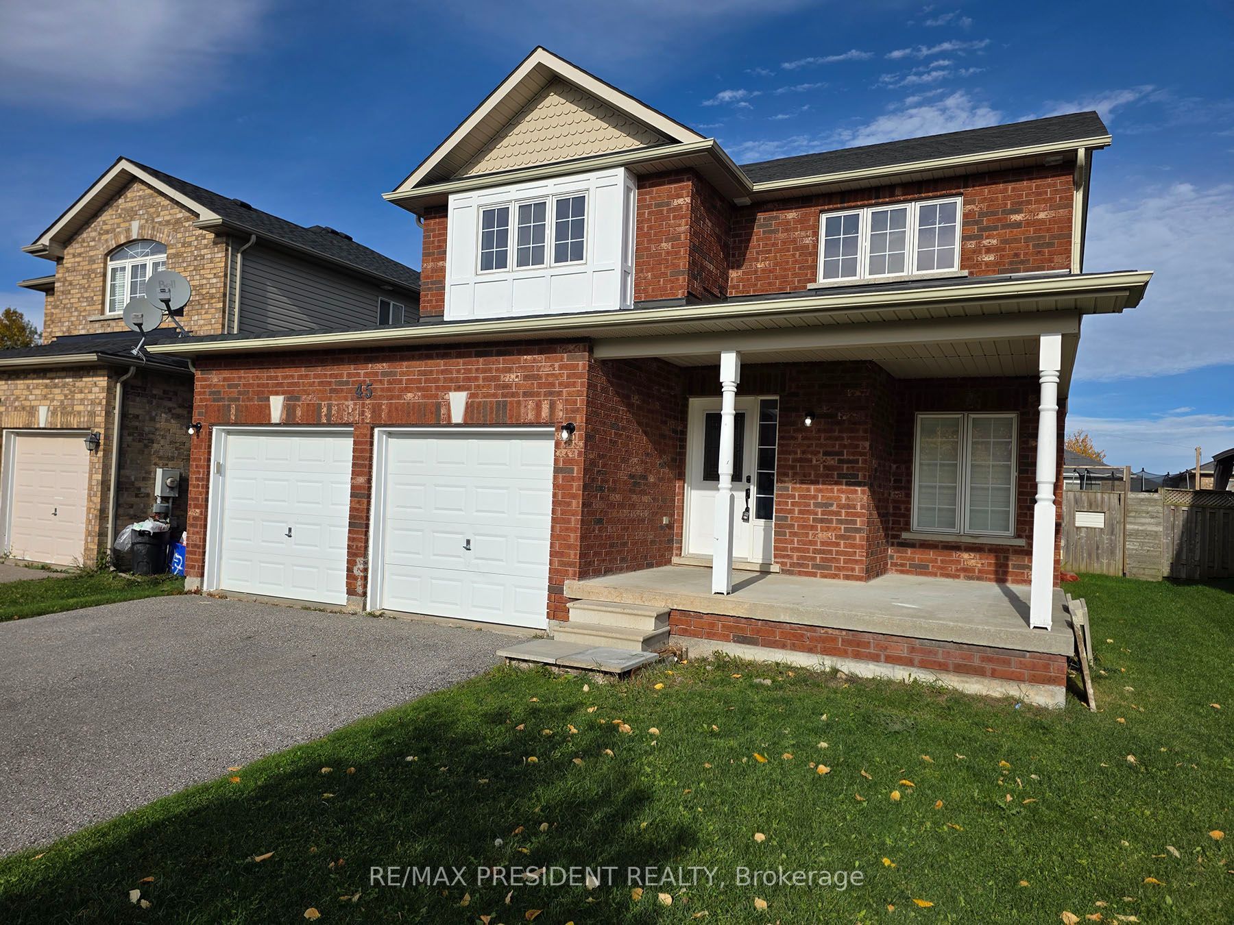 45 Lucas Crescent Property Photo 2