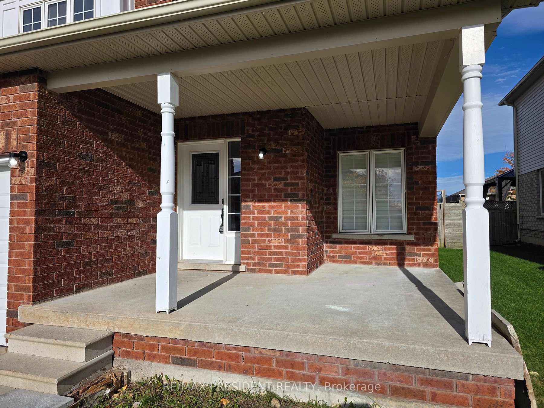 45 Lucas Crescent Property Photo 3