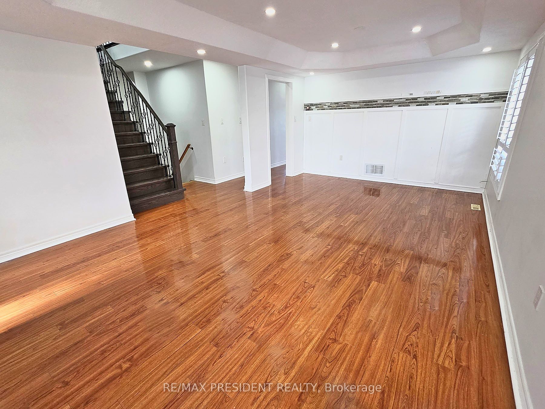 45 Lucas Crescent Property Photo 5
