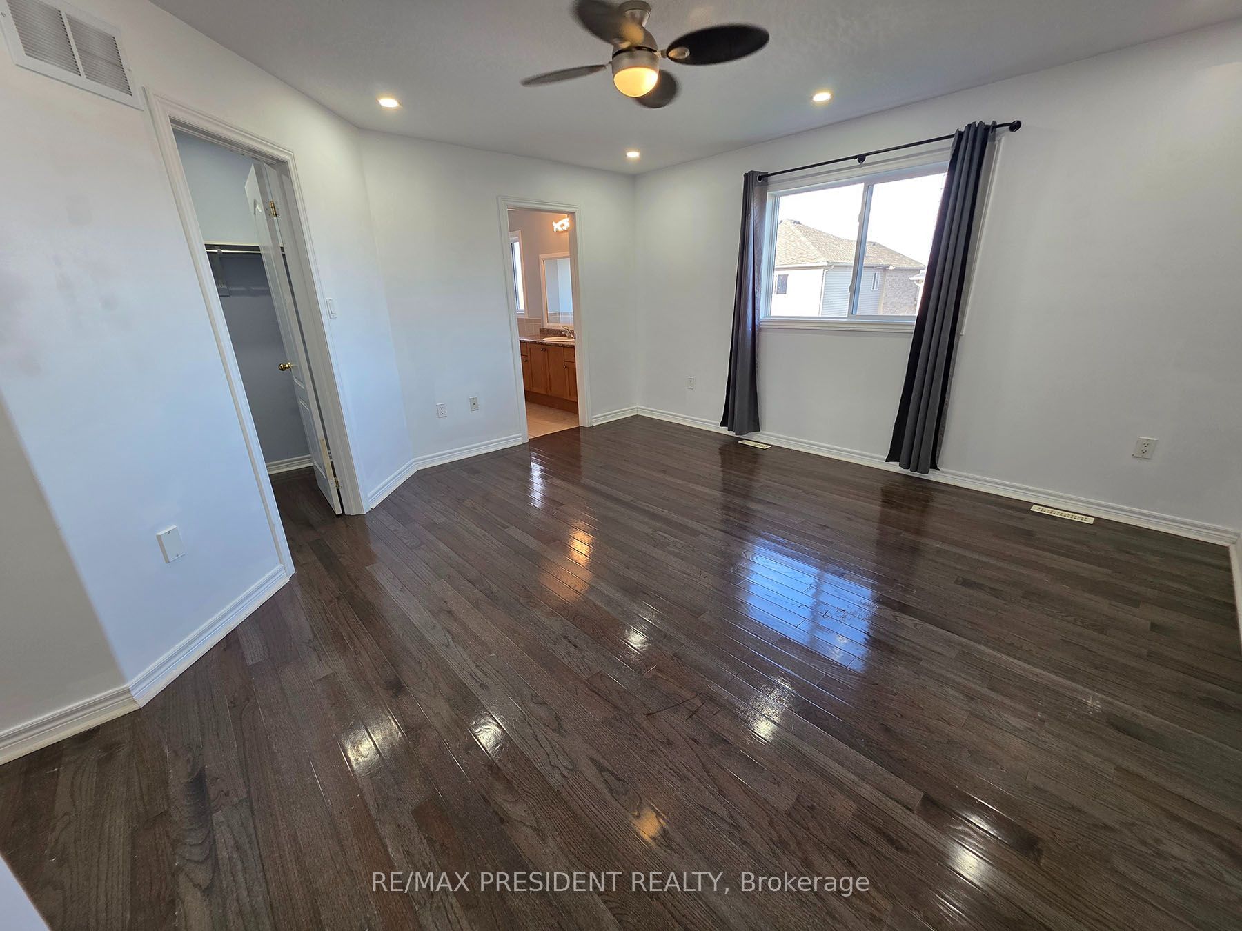 45 Lucas Crescent Property Photo 21
