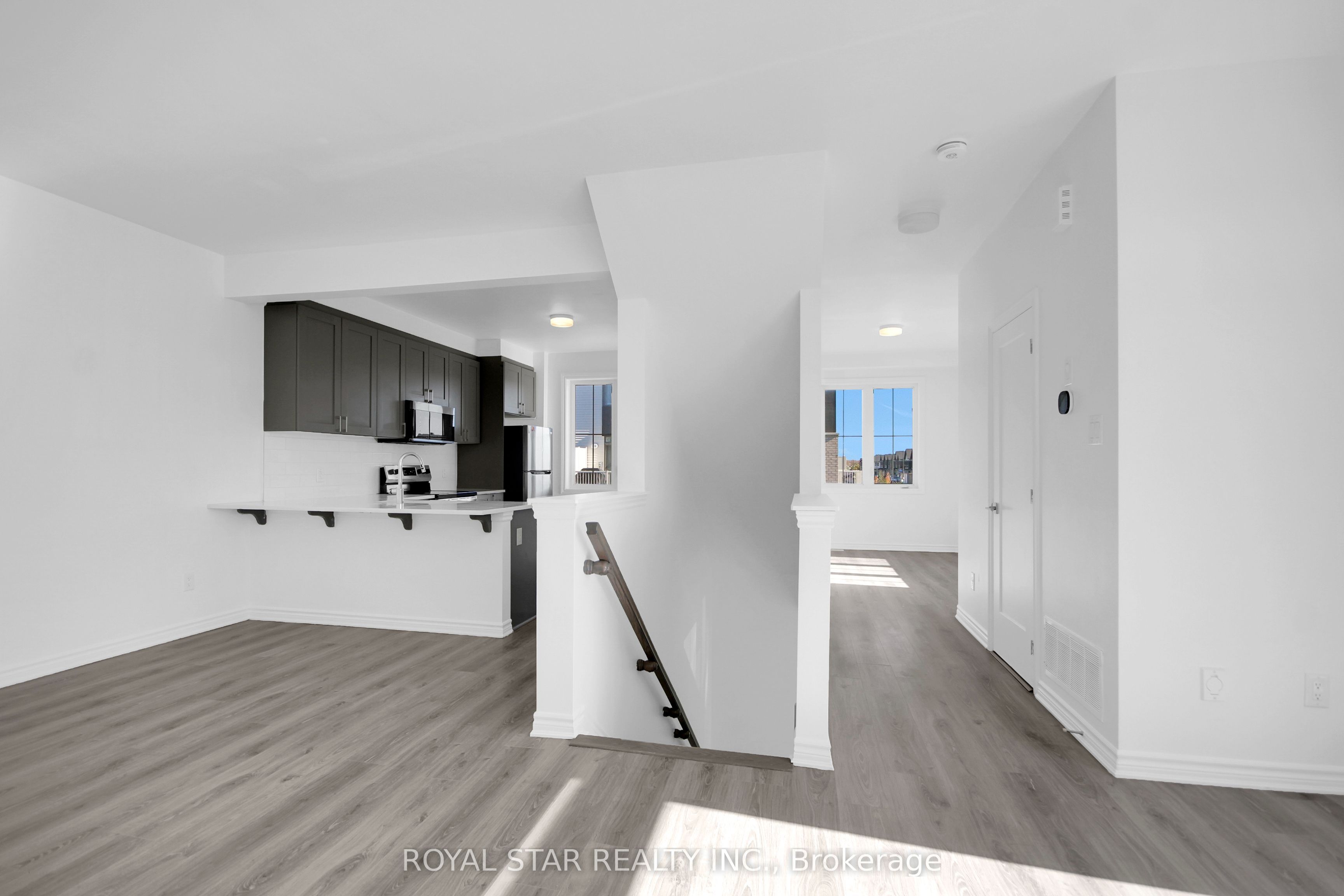 318 Ilmenite Private Property Photo 14