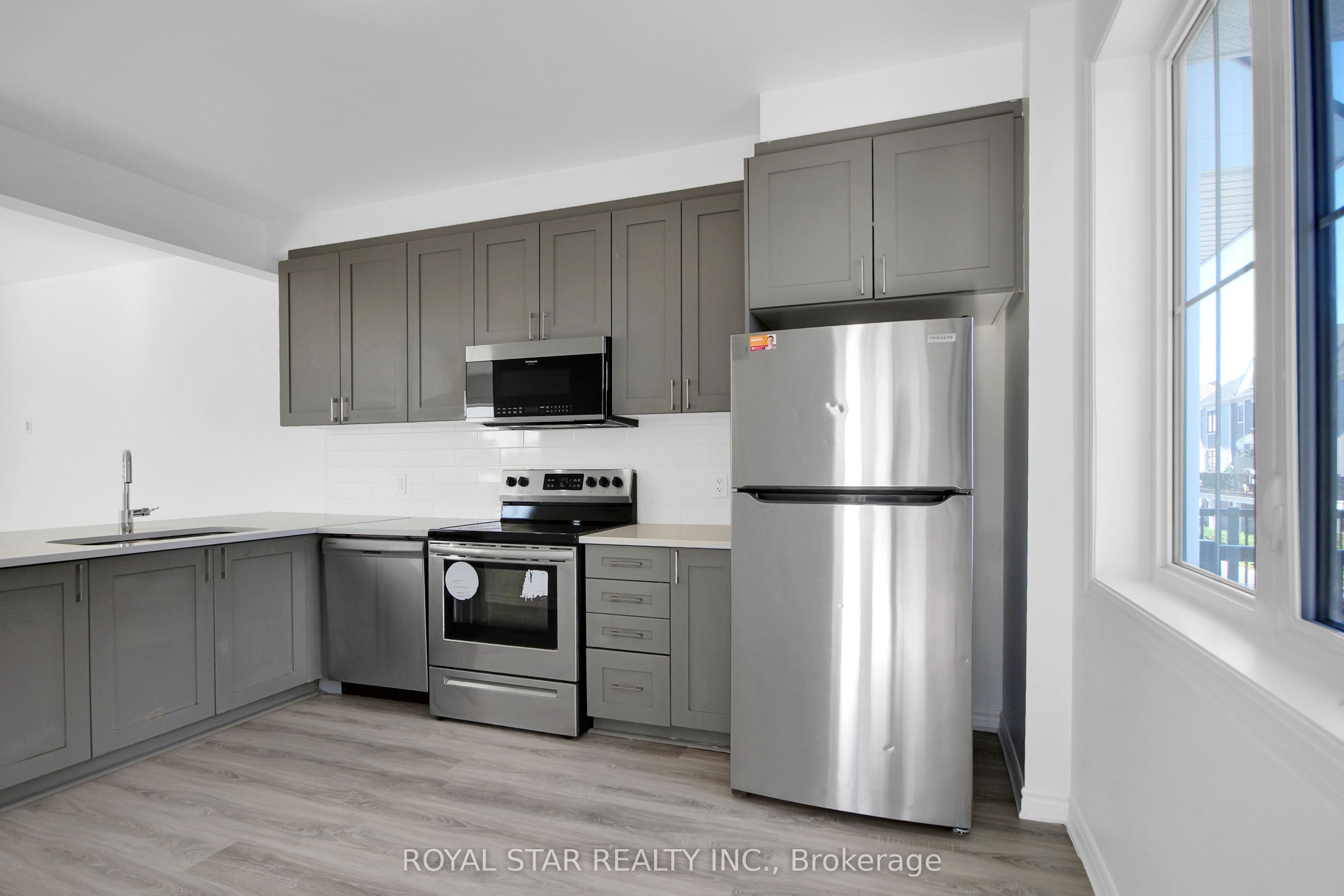 318 Ilmenite Private Property Photo 18