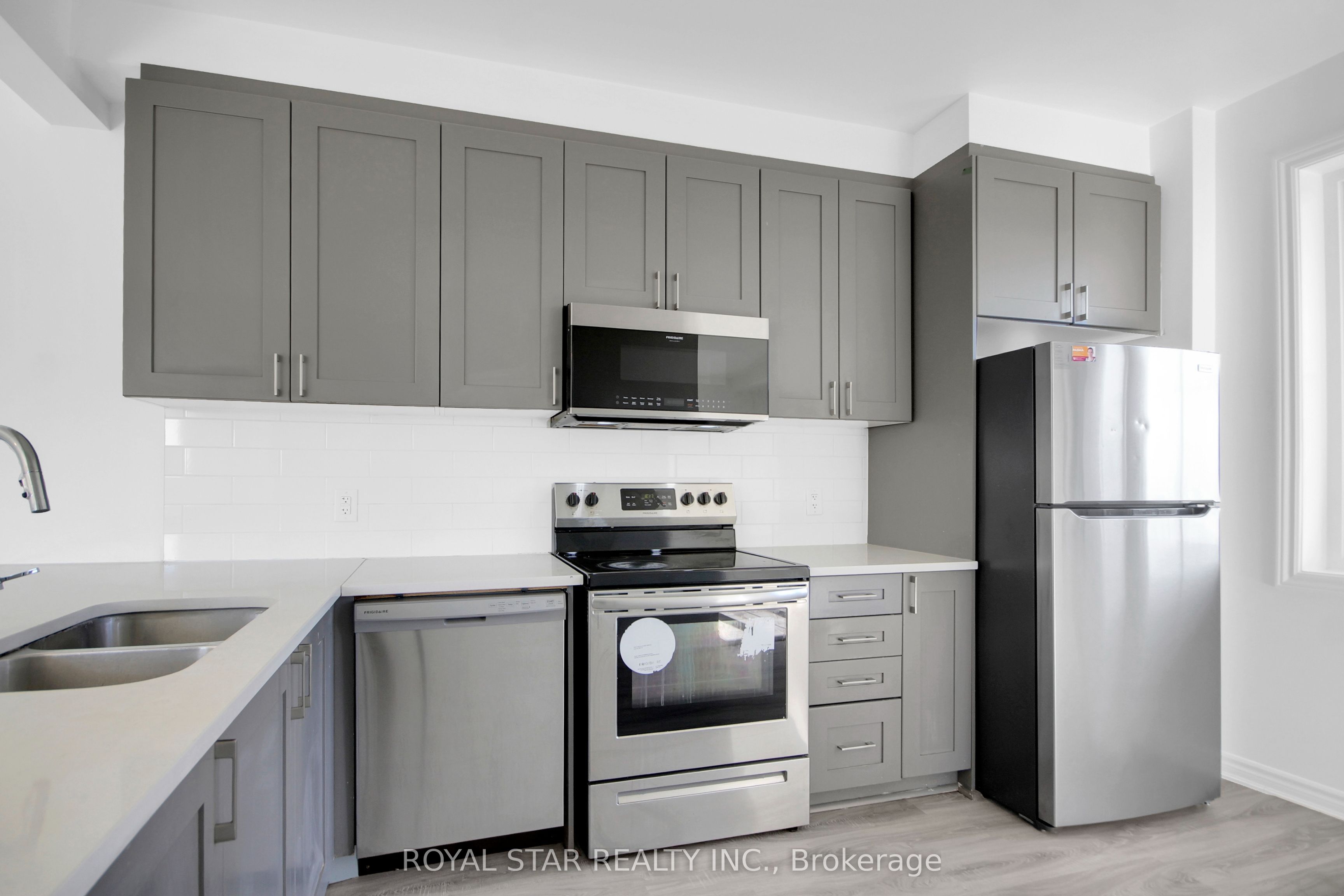 318 Ilmenite Private Property Photo 21