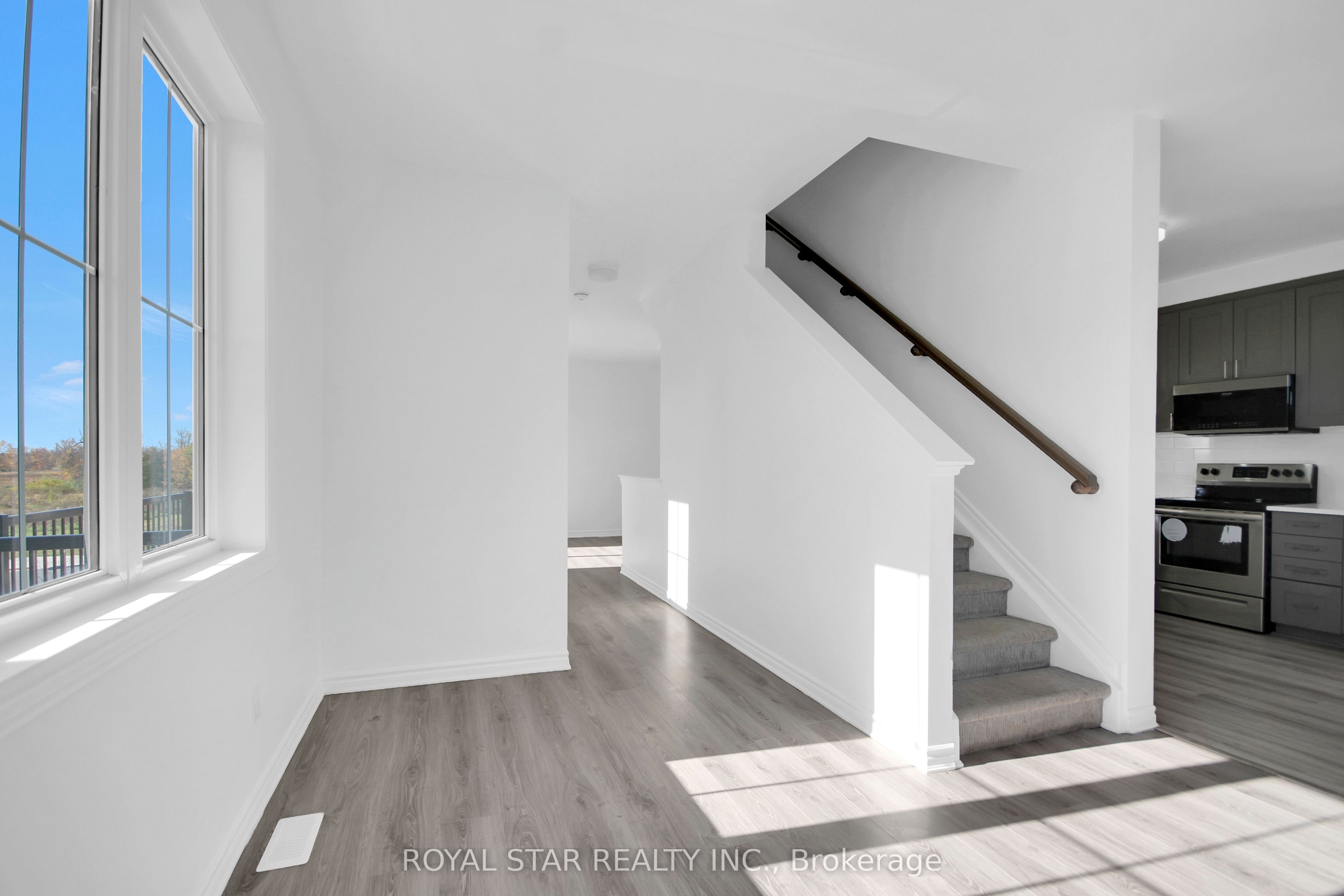 318 Ilmenite Private Property Photo 26