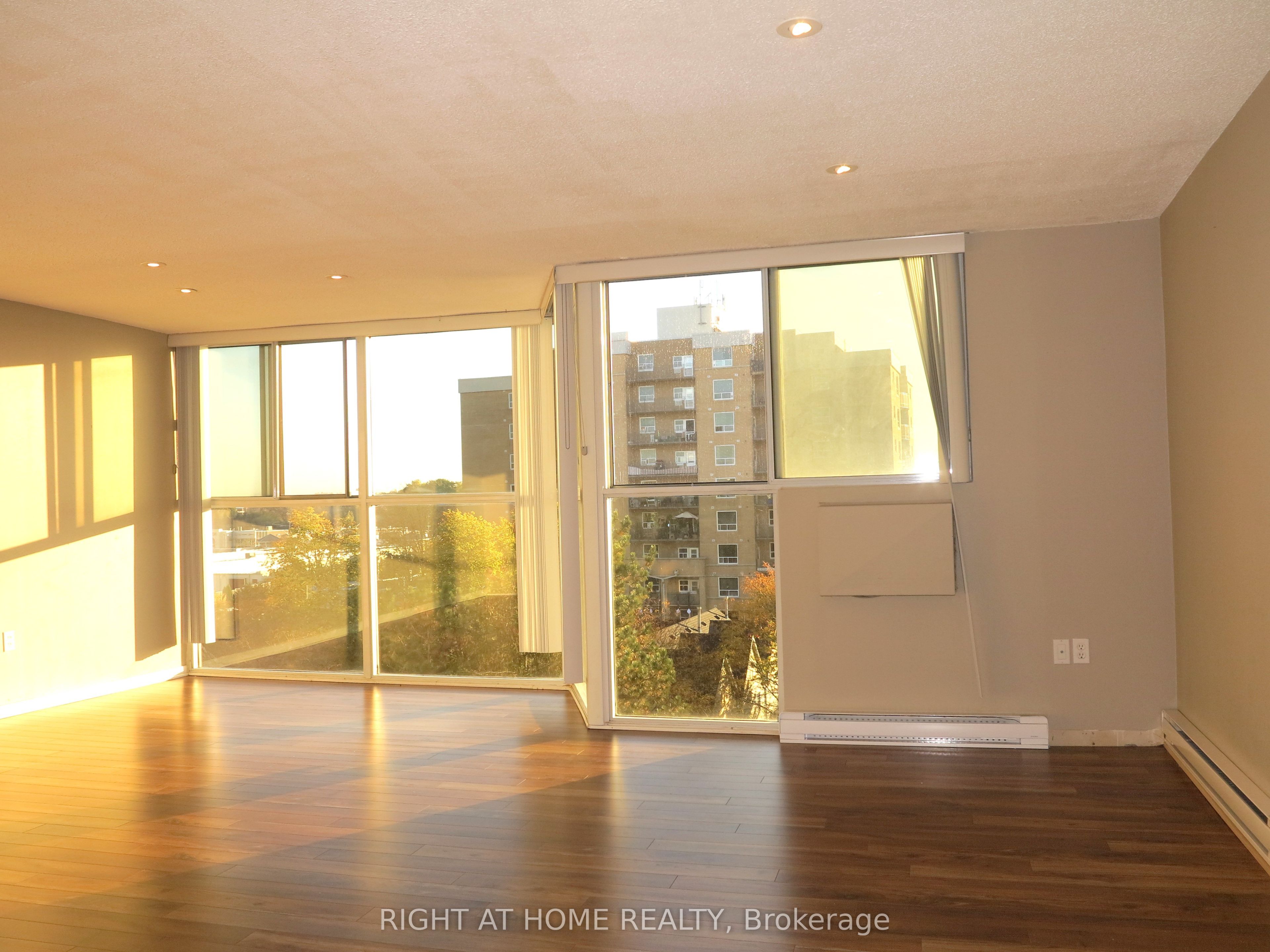 127 Belmont Drive 610 Property Photo 5