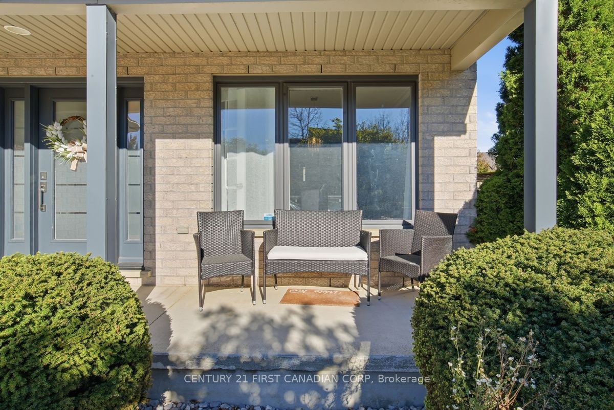 334 Plane Tree Drive Property Photo 3