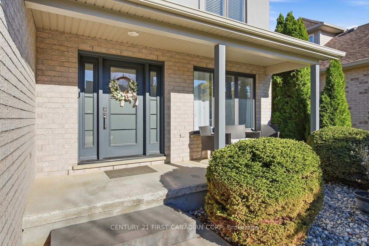 334 Plane Tree Drive Property Photo 4