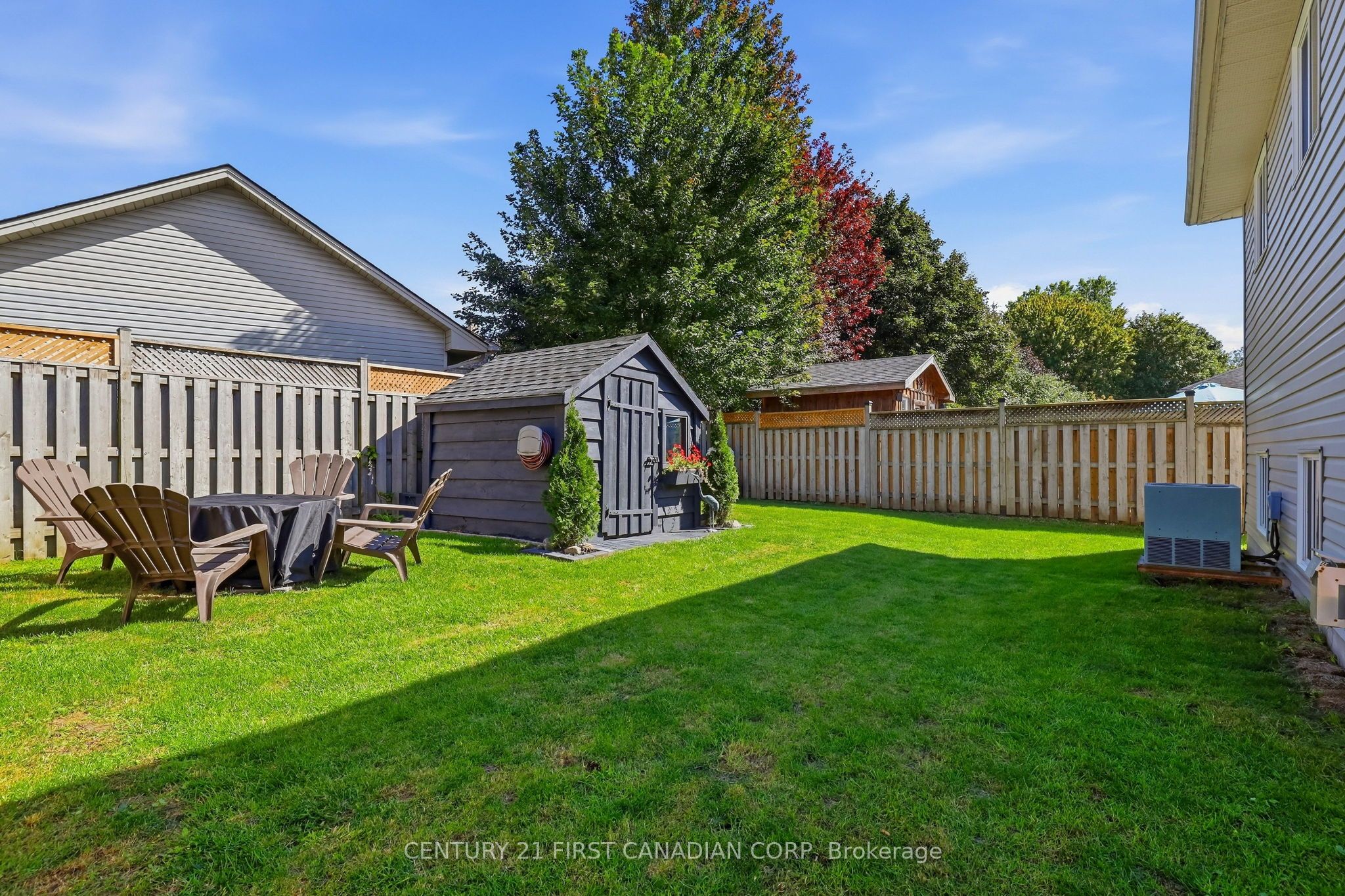 546 Talltree Crescent Property Photo 9