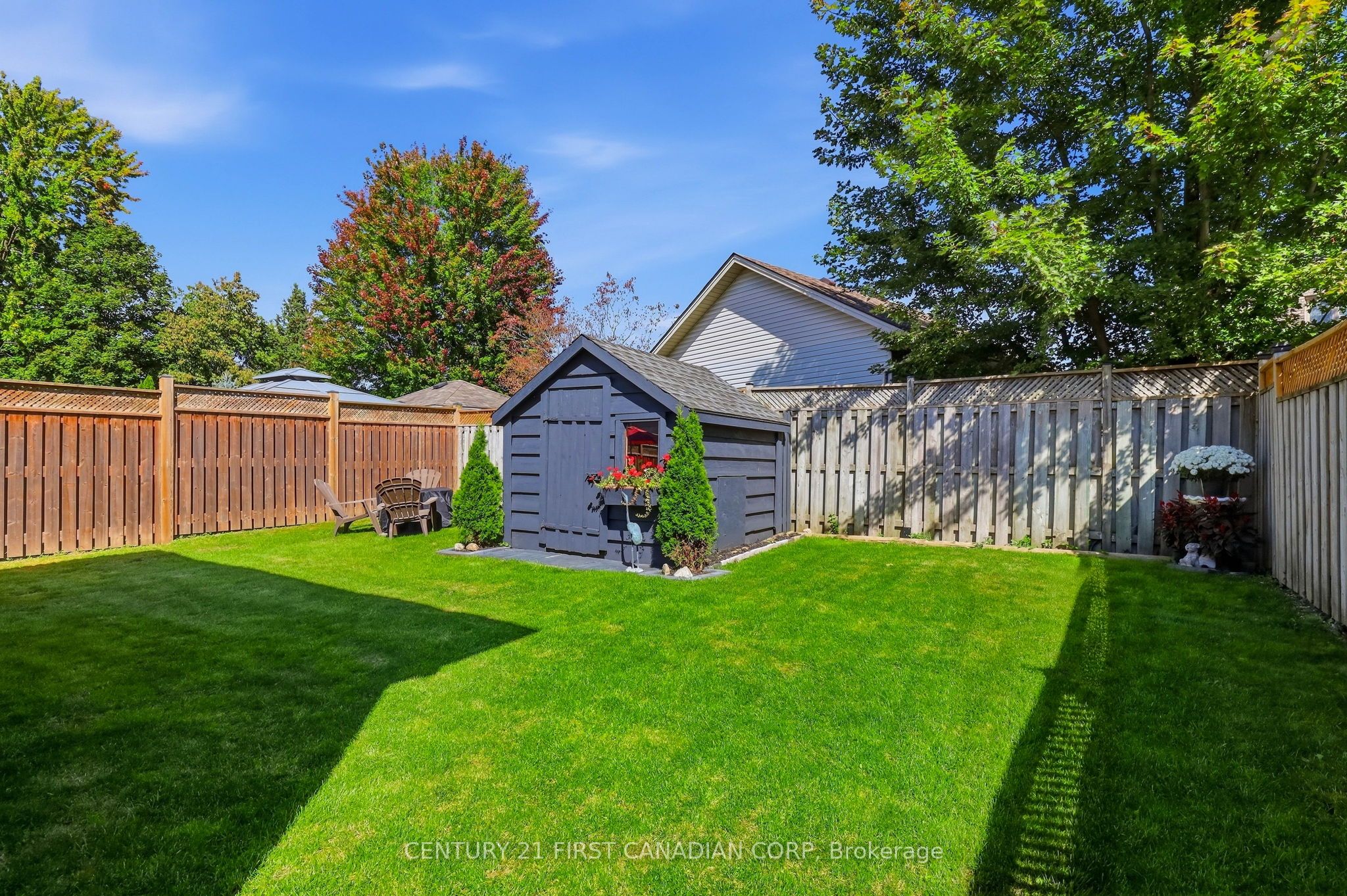 546 Talltree Crescent Property Photo 10