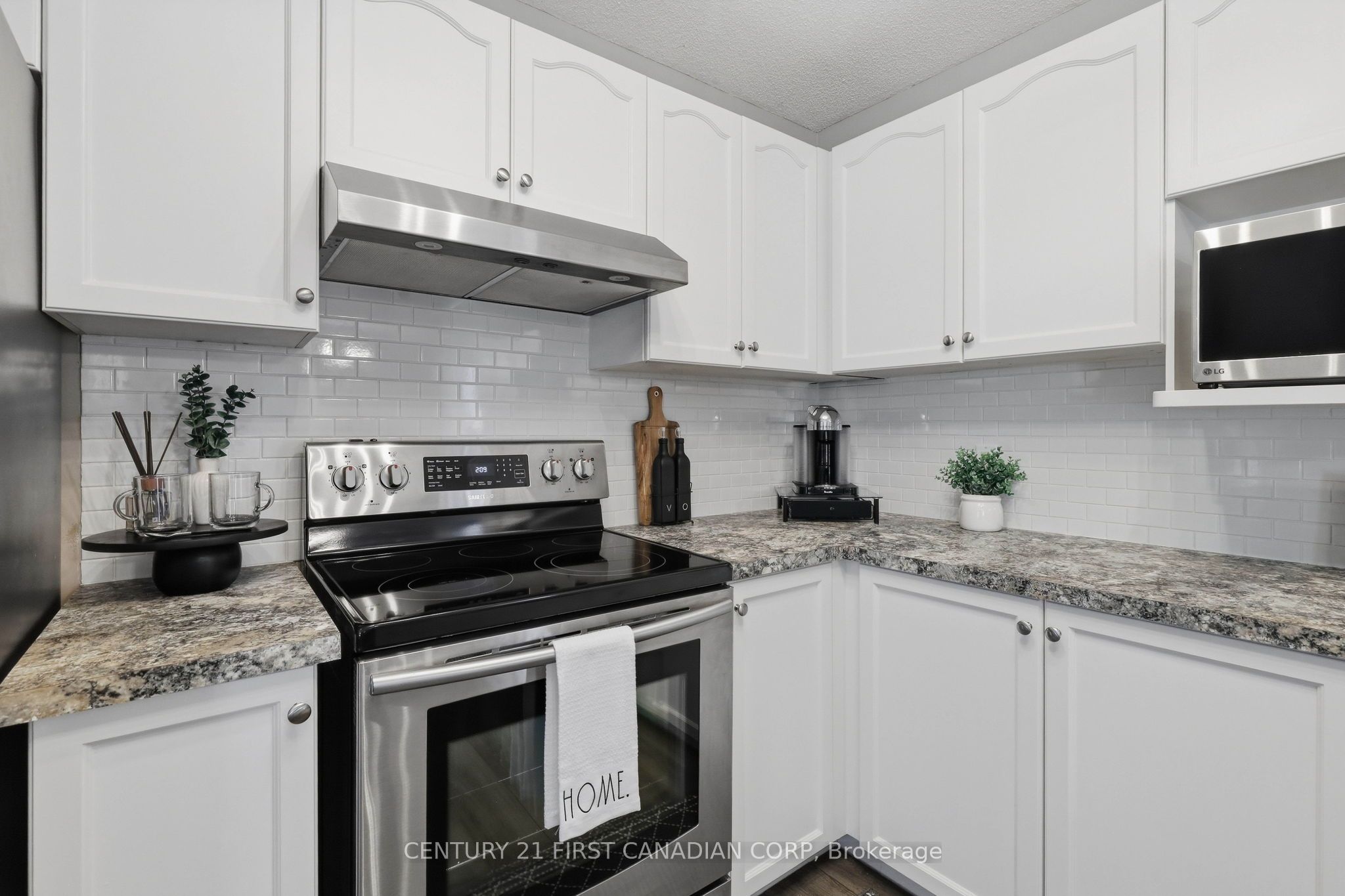 546 Talltree Crescent Property Photo 15