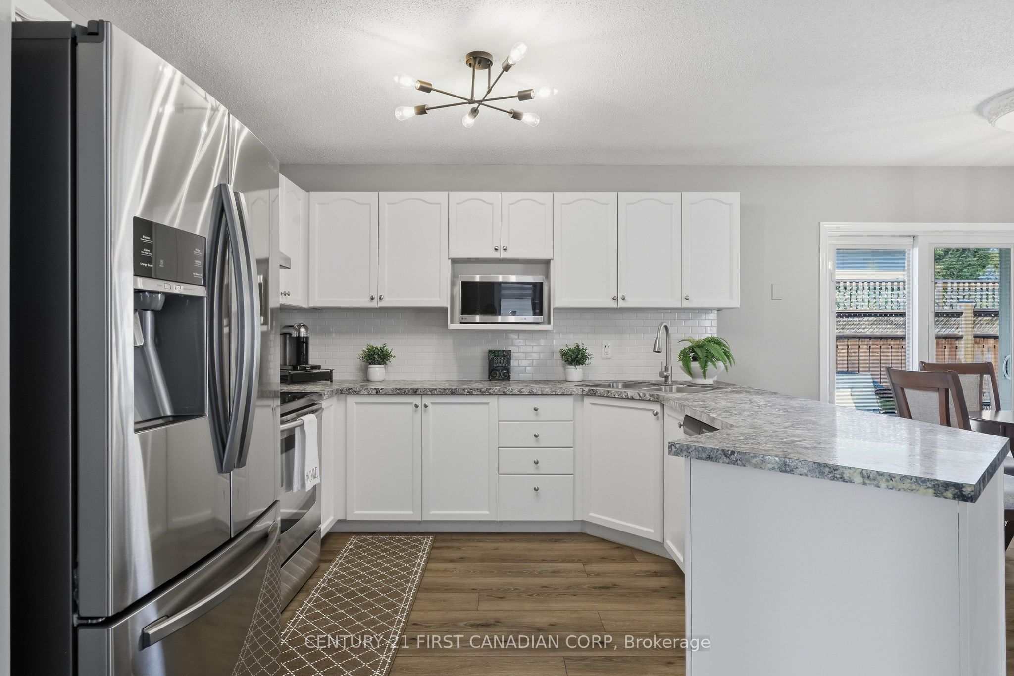 546 Talltree Crescent Property Photo 17