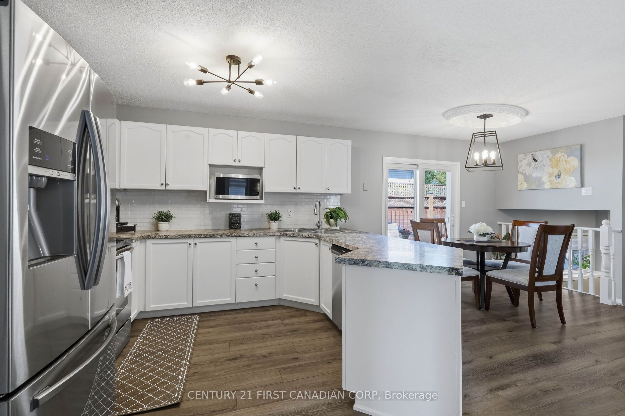 546 Talltree Crescent Property Photo 19