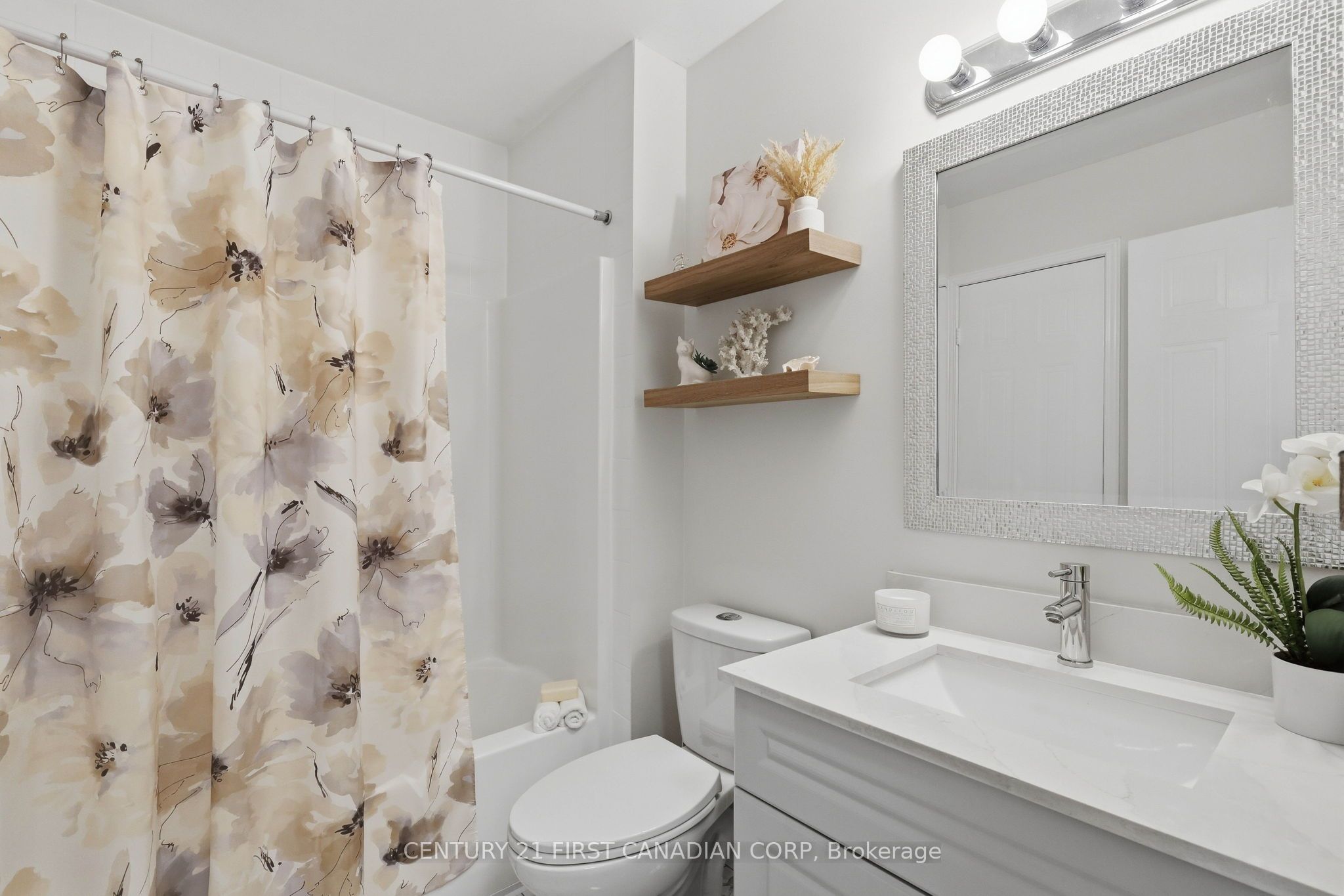 546 Talltree Crescent Property Photo 30