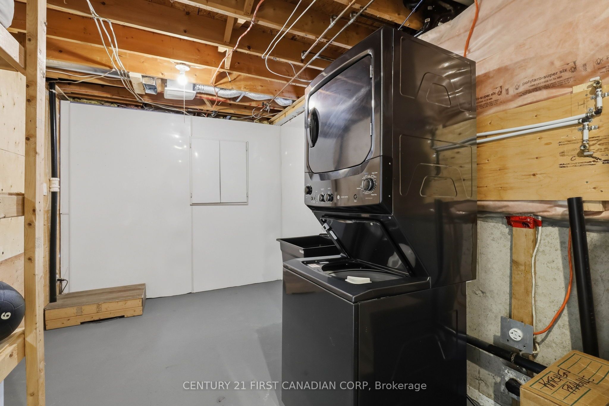 546 Talltree Crescent Property Photo 43
