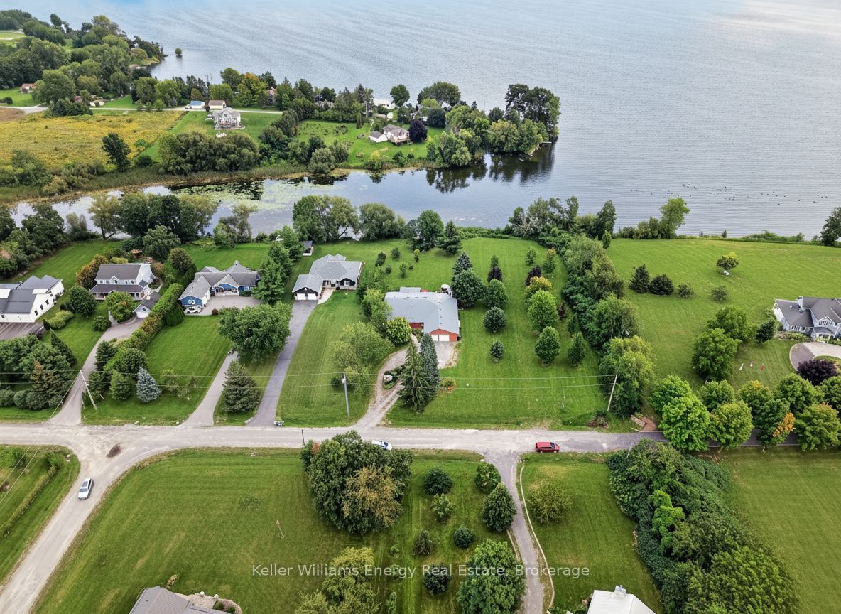 89 Smith's Bay Avenue Property Photo 1