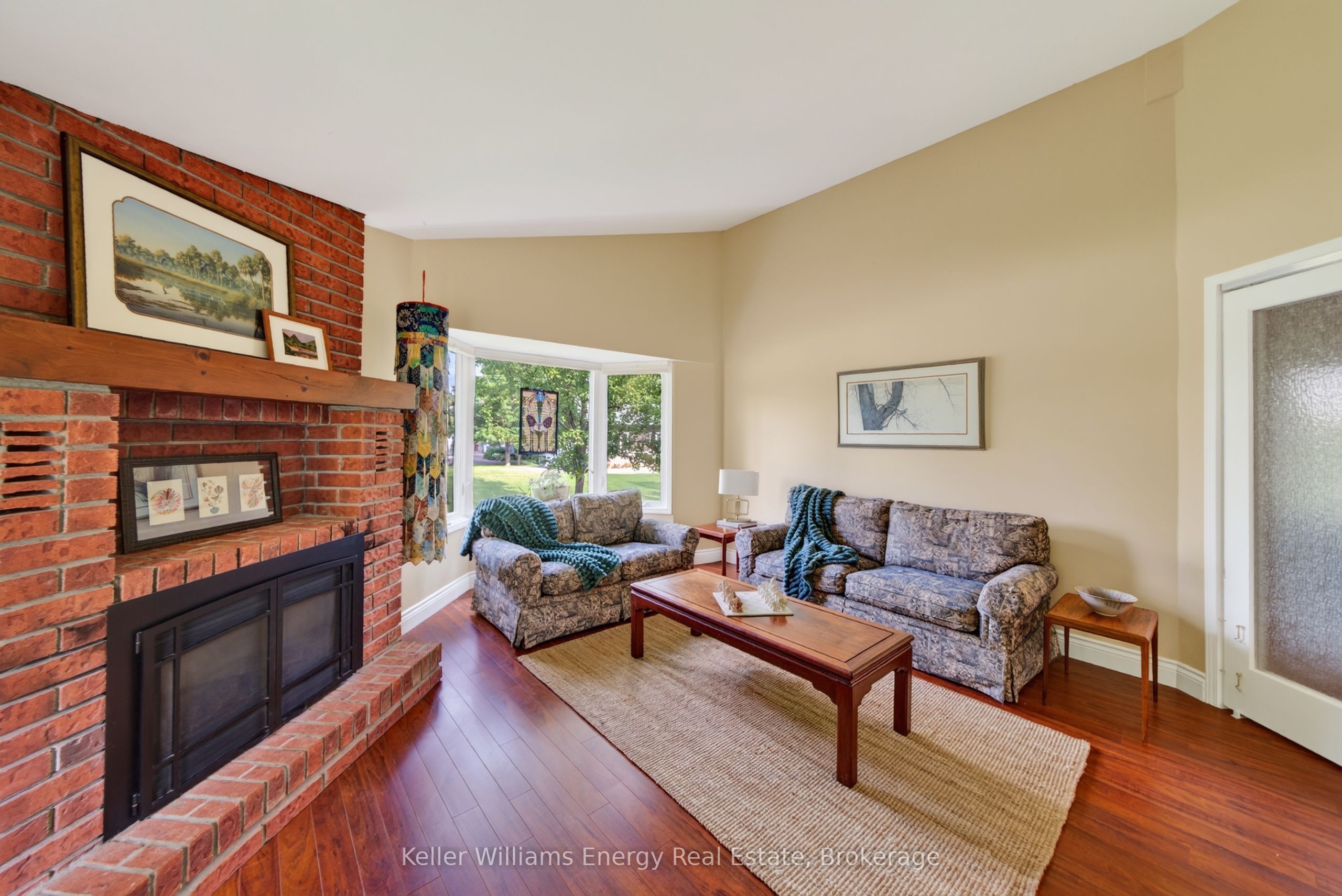 89 Smith's Bay Avenue Property Photo 5