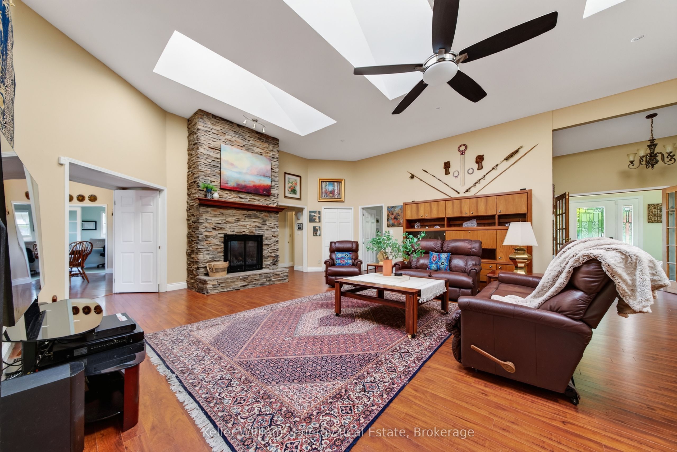 89 Smith's Bay Avenue Property Photo 14